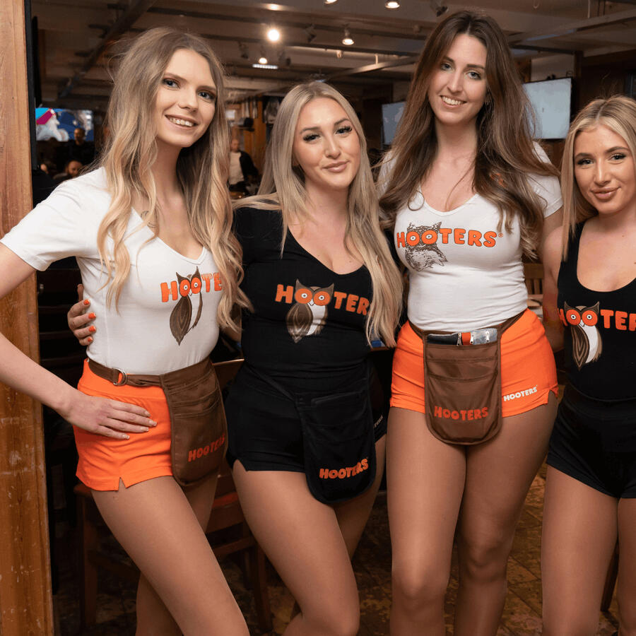 Hooters